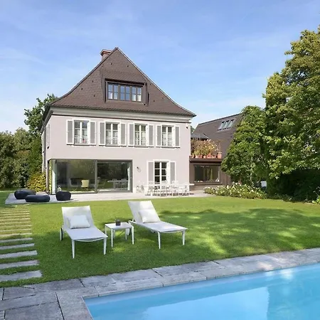 House With Private Pool And Garden Apartmán Mnichov